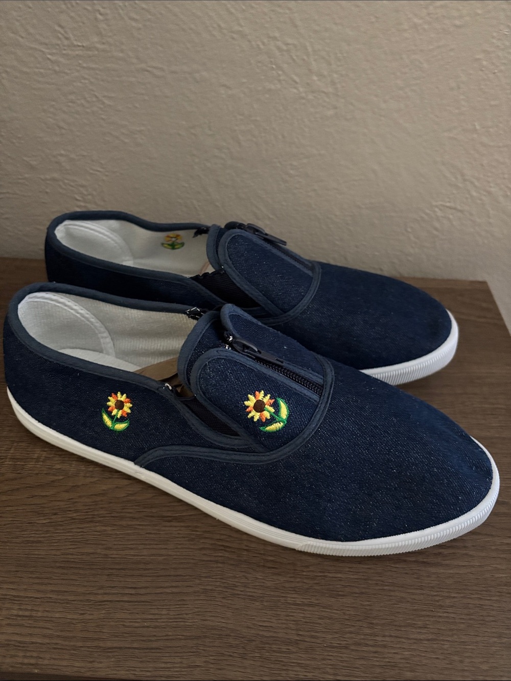 American Sweetheart Slip On Denim Sunflower Shoes Women’s 10W